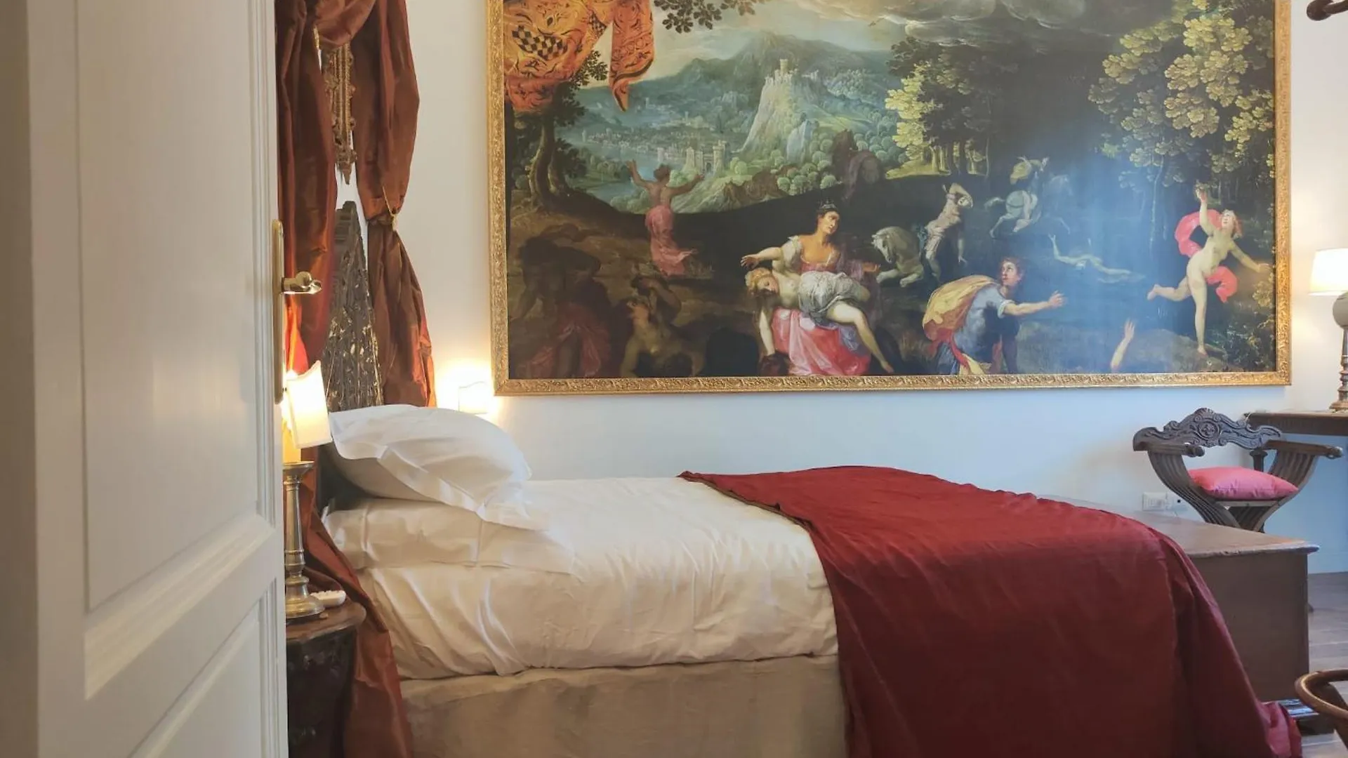 Santa Caterina Palace Apartment In Florence-3 Bedroom