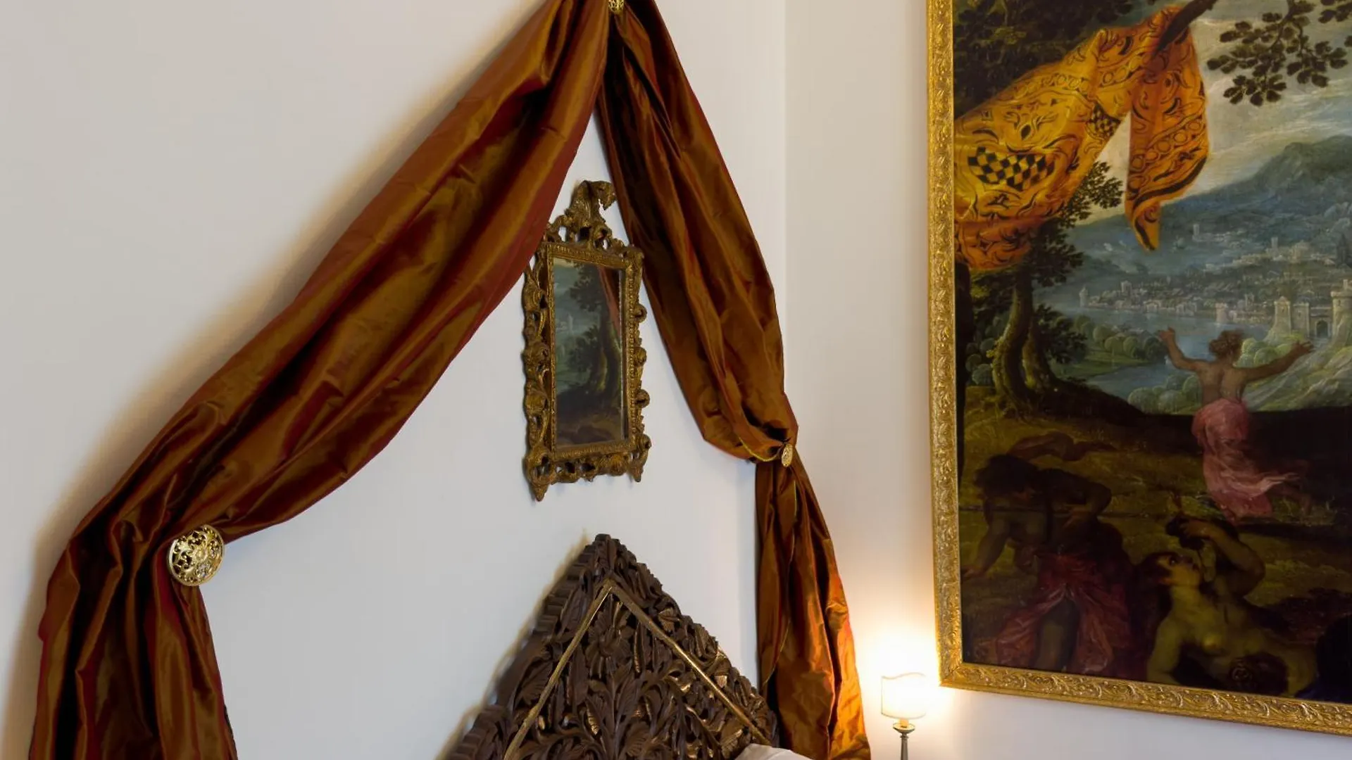 Santa Caterina Palace Apartment In Florence-3 Bedroom